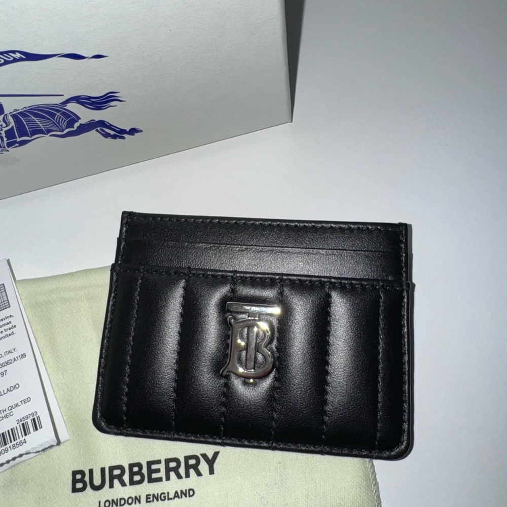 NEW Burberry Lola Black Quilted Leather Slim Card Case Wallet - Picture 2 of 5